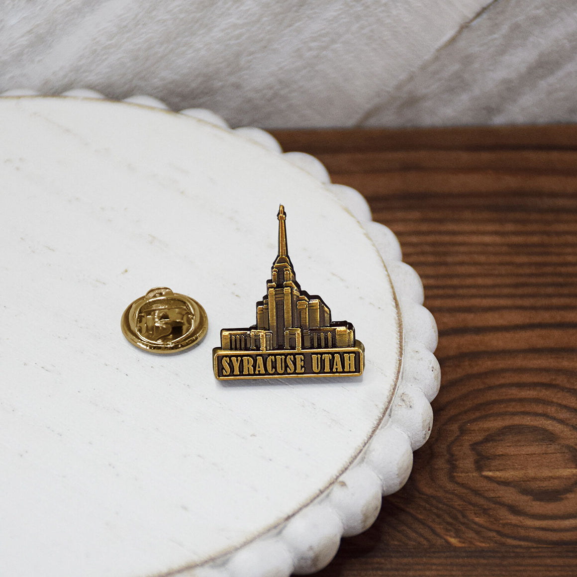 Syracuse Utah Antique Gold Temple Tie Pin